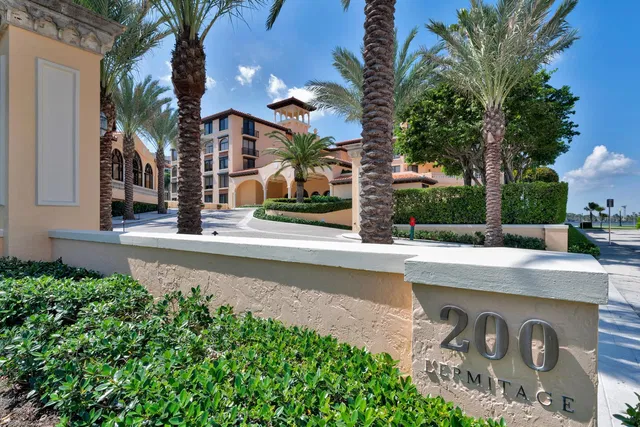 200 Bradley Place #301