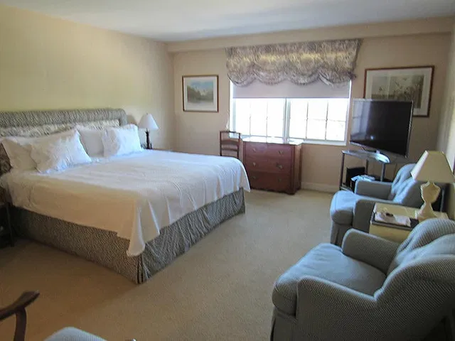 330 Cocoanut Row Unit 5a photo 6