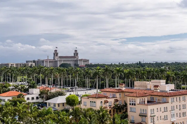 Palm Beach Biltmore Unit 713 photo 2