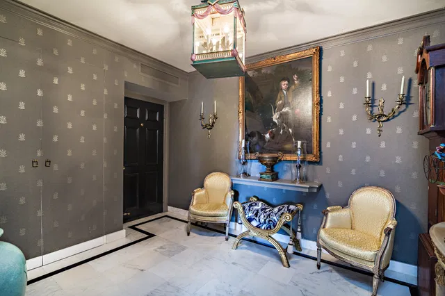 Winthrop House Condos Unit 509 photo 3