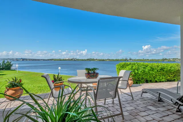 2760 S Ocean Boulevard #107