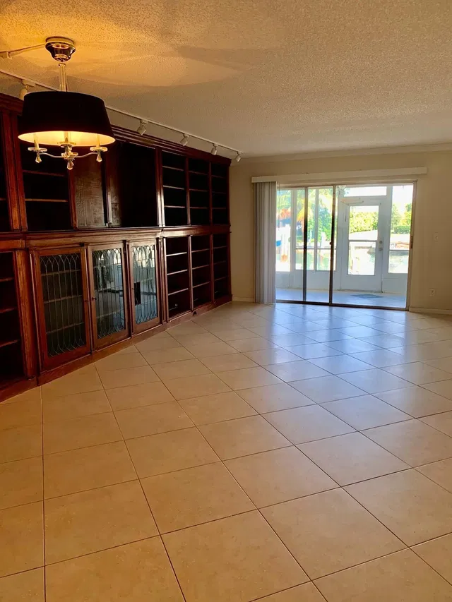 Singer Island Unit 168 photo 8