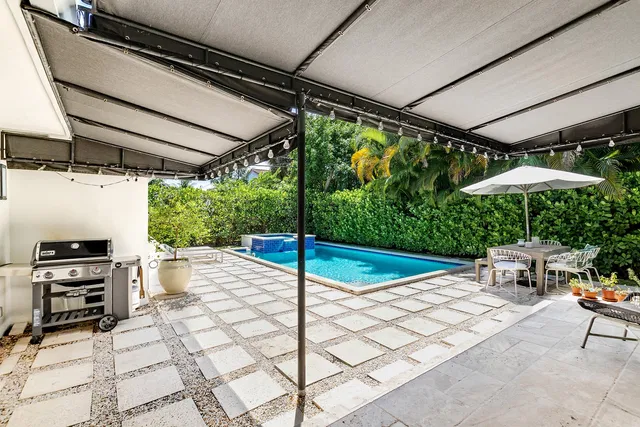 SoSo West Palm Beach Residence photo 5