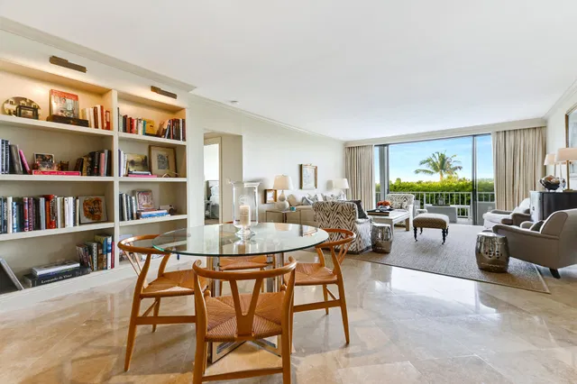 2275 S Ocean Boulevard #208a