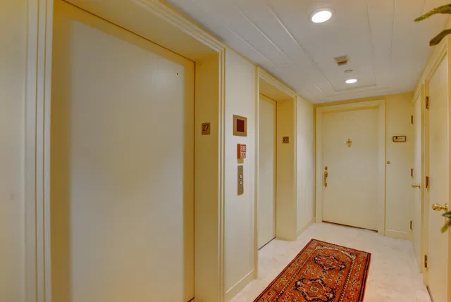 The Plaza of The Palm Beaches Unit 27g photo 9