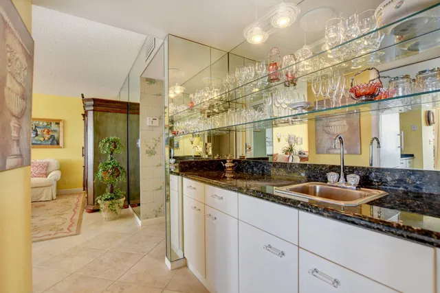 The Plaza of The Palm Beaches Unit 27g photo 17