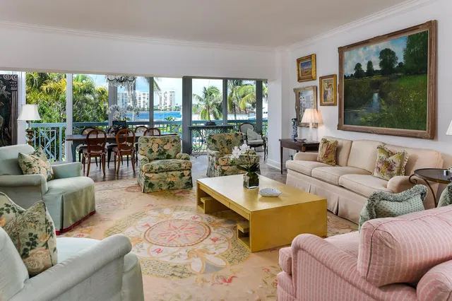 389 S Lake Drive #2b