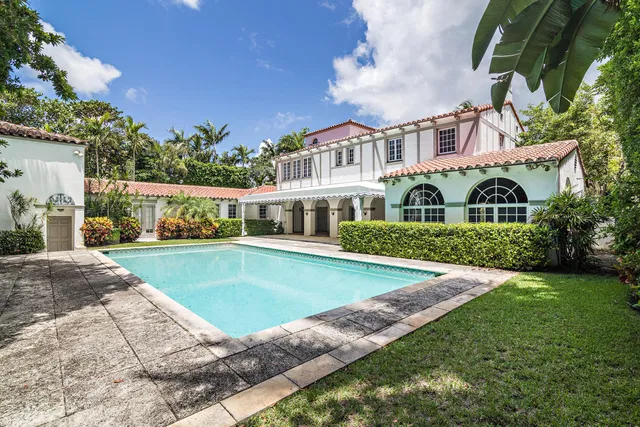 240 Jungle Road