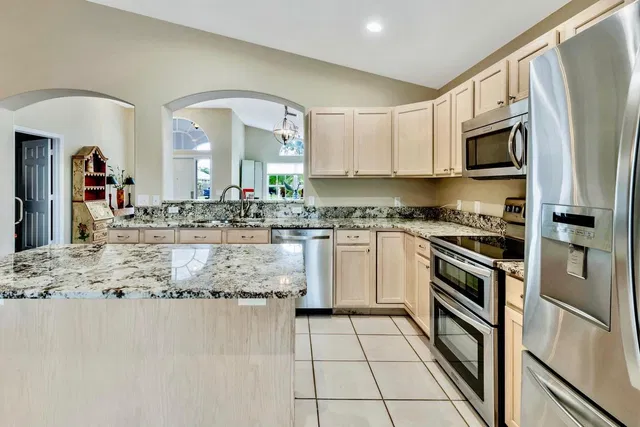 Residence photo 5