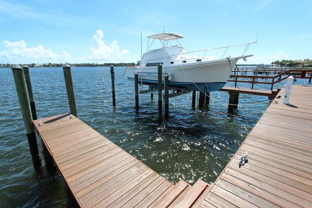 Flagler Landing Unit 302 photo 19