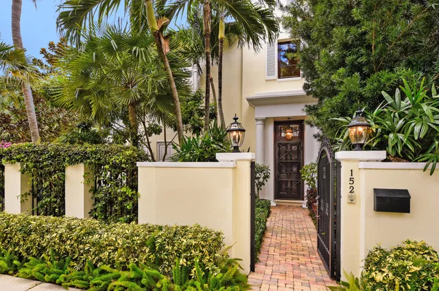 152 Sunset Avenue