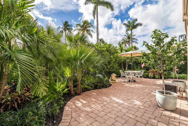 369 S Lake Drive #1f
