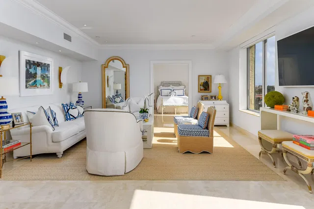 Palm Beach Biltmore Unit 615 photo 4