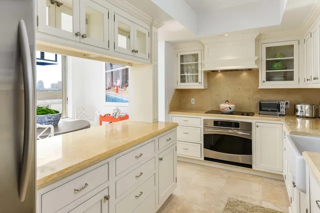Palm Beach Biltmore Unit 615 photo 5
