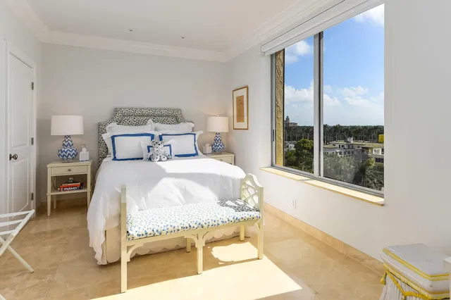 Palm Beach Biltmore Unit 615 photo 8