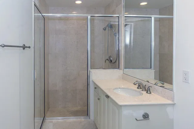 Esplanade Grande Unit 1001 photo 9