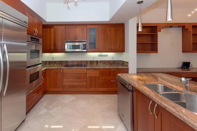 Esplanade Grande Unit 1001 photo 11