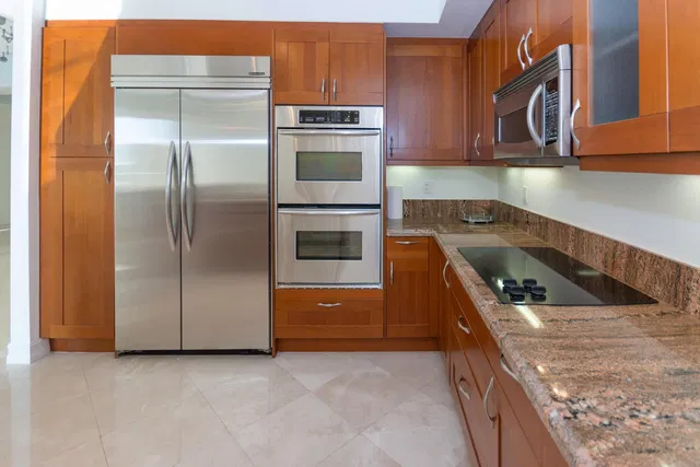 Esplanade Grande Unit 1001 photo 12