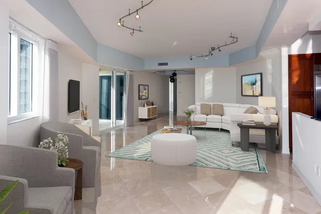 Esplanade Grande Unit 1001 photo 3