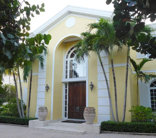 655 Island Drive