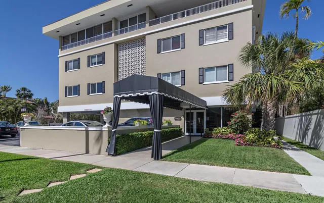 227 Brazilian Avenue #3a