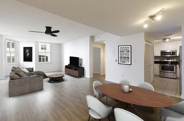 The Strand Unit 708 photo 3
