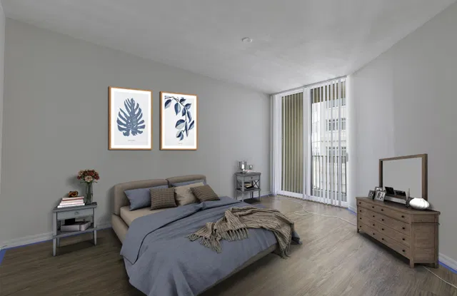 The Strand Unit 708 photo 9