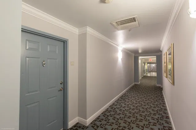 The Strand Unit 708 photo 13