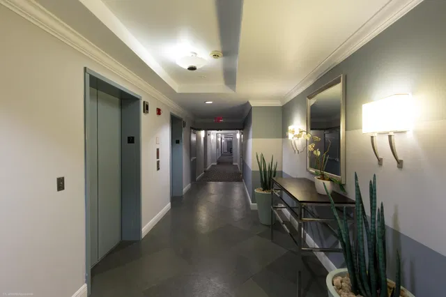 The Strand Unit 708 photo 14