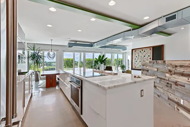 2275 S Ocean Boulevard #305 N