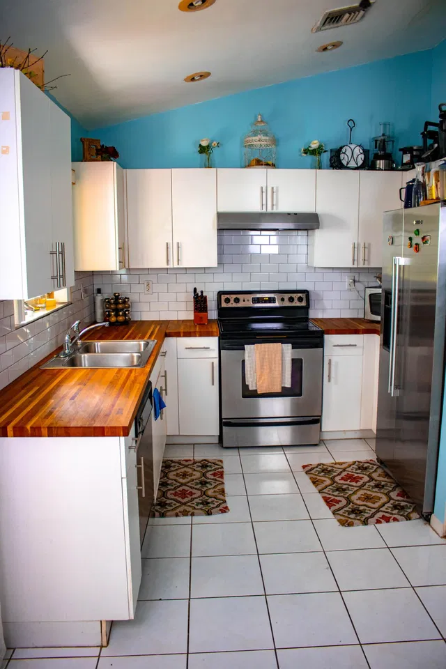  Residence photo 6