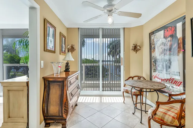 Villa Lofts Unit 3b photo 8