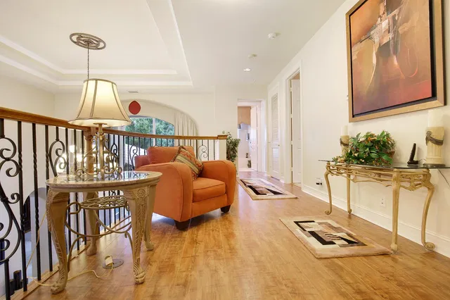  Residence photo 23