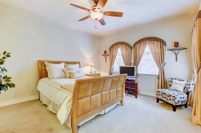 Residence photo 26