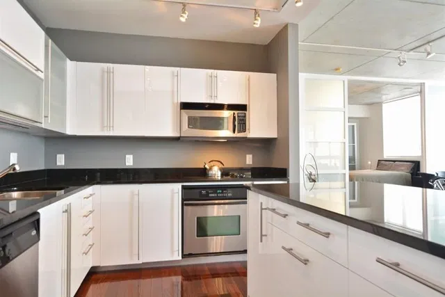 Villa Lofts Unit 1003 photo 6
