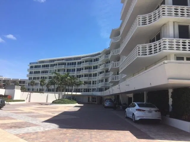 130 Sunrise Avenue #5050