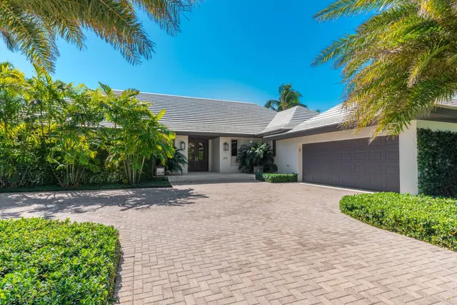 260 N Woods Road