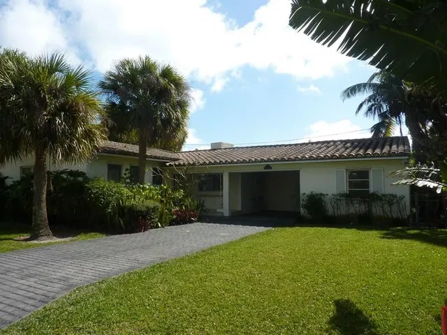 218 Debra Lane