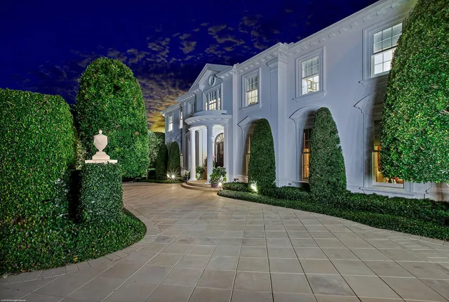 300 Ridgeview Drive