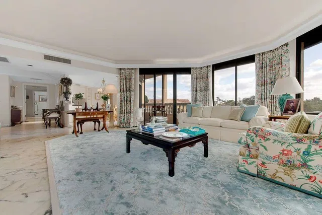 L'Ermitage Palm Beach Unit 201 photo 9