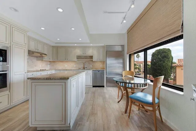 L'Ermitage Palm Beach Unit 201 photo 18