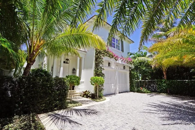 308 Cocoanut Row
