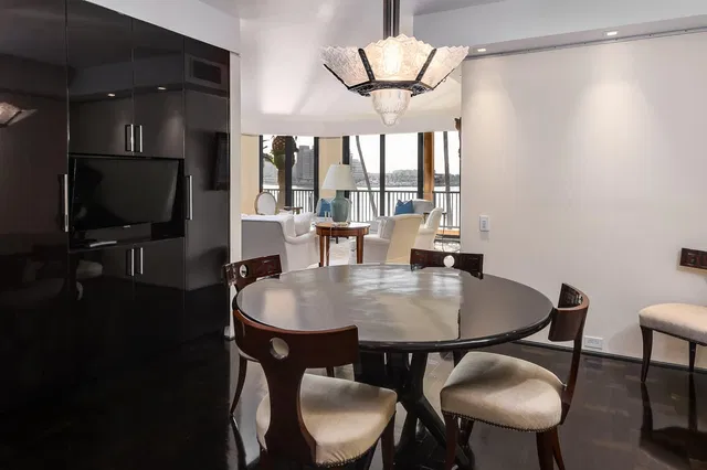 L'Ermitage Palm Beach Unit 204 photo 7