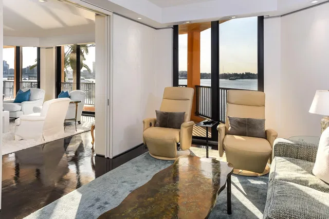 L'Ermitage Palm Beach Unit 204 photo 9
