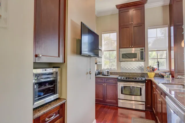 Hamilton Place Unit I photo 12