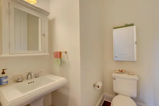 Hamilton Place Unit I photo 15