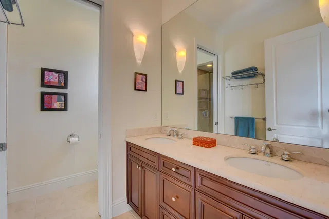 Hamilton Place Unit I photo 18