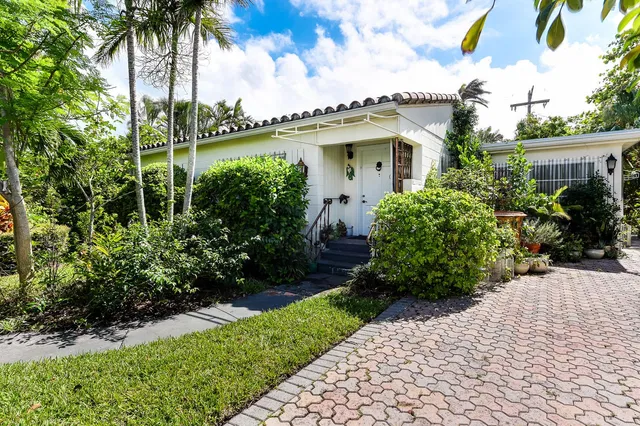224 Mediterranean Road