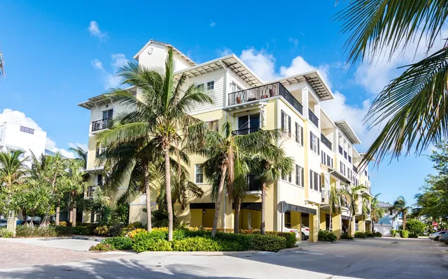 Latitude Delray Unit 302 photo 2