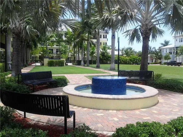 Latitude Delray Unit 302 photo 5